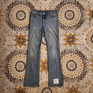 Abercrombie stretchy mid-low rise bootcut jeans in light blue 27R